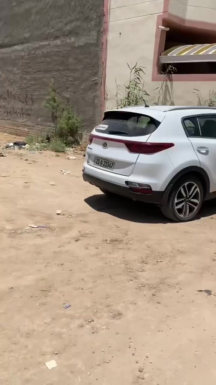🏠 السعر والتفاصيل داخل الفديو 
      قطعة طابو صرف المساحه 125 م واجهة 6.25 م ونزال 
      20 م بيع مستعجل
      
📍 الموقع والمواصفات:
      كربلاء - طويريج -حي العباس او ام الهوى الجديدة 
      مقابل شارع الباشا فرح الحسينية 
• سند العقار: طابو صرف 

📞 للتواصل والاستفسار:
يمكنكم الاتصال مباشرة أو المراسلة عبر واتساب على الأرقام التالية:
📱 ***********📱 ***********
ملاحظة: لأصحاب العقارات الراغبين ببيع عقاراتهم بسرعة واحترافية، نسعد باستقبال طلباتكم على الأرقام أعلاه
