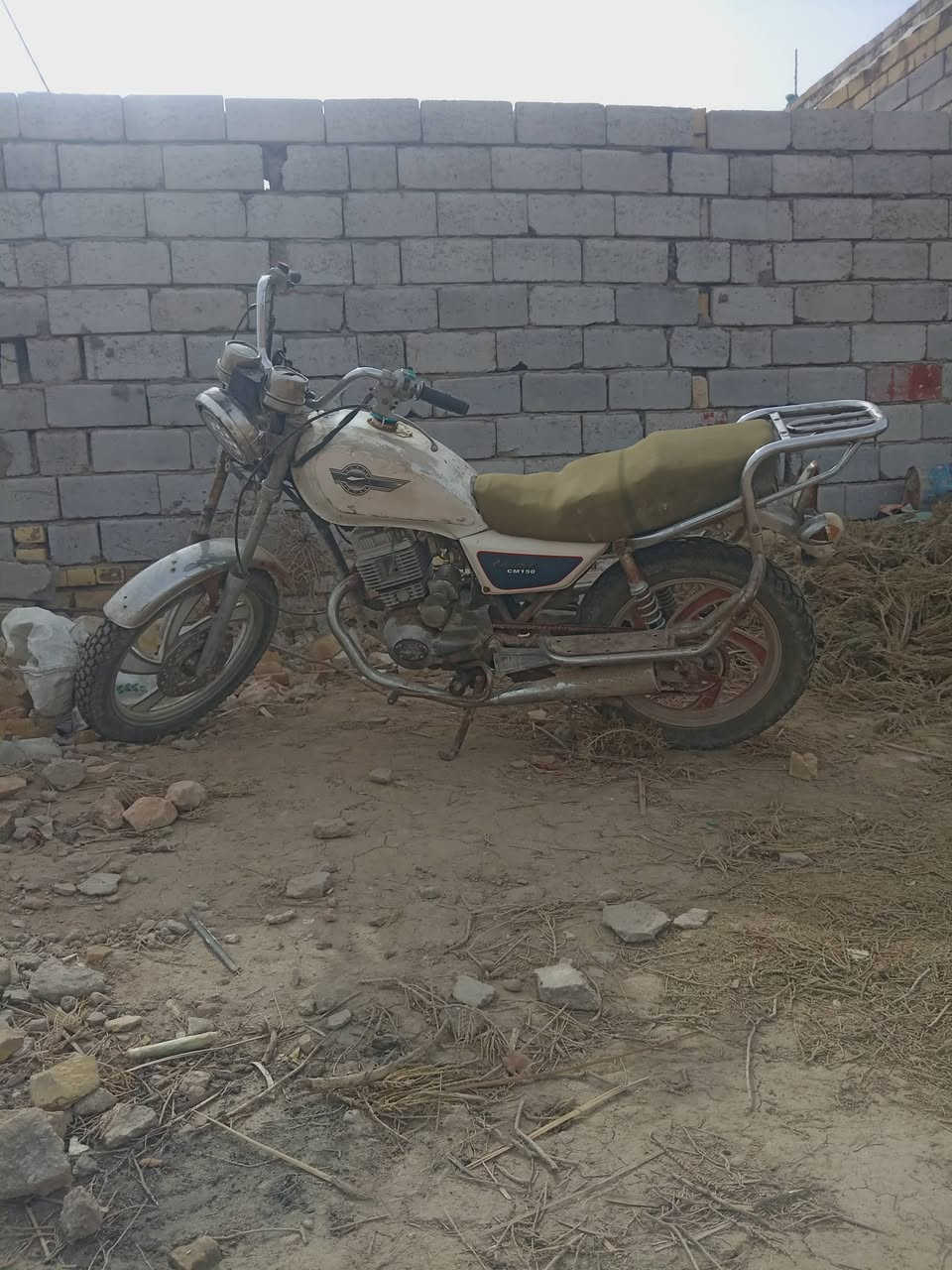 السلام عليكم جونده للبيع كلك مكفوله مكينه وشاصي نضاف كهربائي تشتغل المكان الحمزه الشرقي ***********
