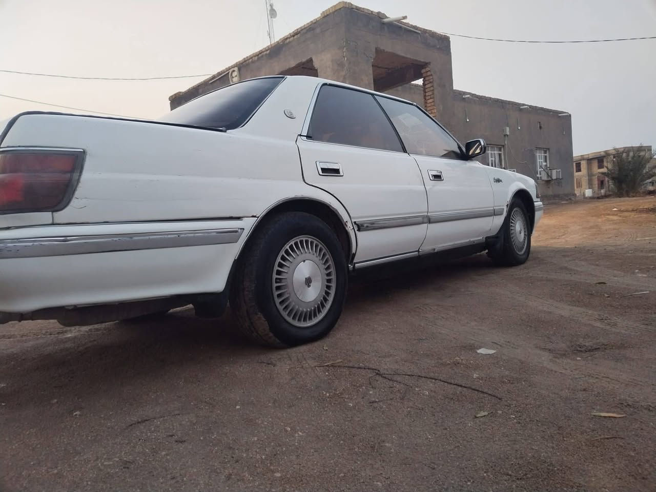 السلام عليكم... للبيع
هارتوب (طويل) فحل  موديل ٩١ 
كشن كهرباء
كير ومحرك ٦ سلندر 2500 ديلكو 
اكسل طايف
جام كهربائي
حداديه بس الخلفيه جهه وحده  ناقصها بوشه ودبل
السياره ضربتها جاملغات خلفيه ثنيهن ومعجنات 
السياره لا كص ولا اي عيب 
ابيع هالموجود مسؤول عن التحويل و الاصوليات فقط تجي تشوف بعينك وتقتنع 
سنوية ٢٤ وصاحبها يريد تحويل 
السعر من الاخير قفل 27 ورقه 
رقم الهاتف ***********
مكان السياره ( السماوه)
