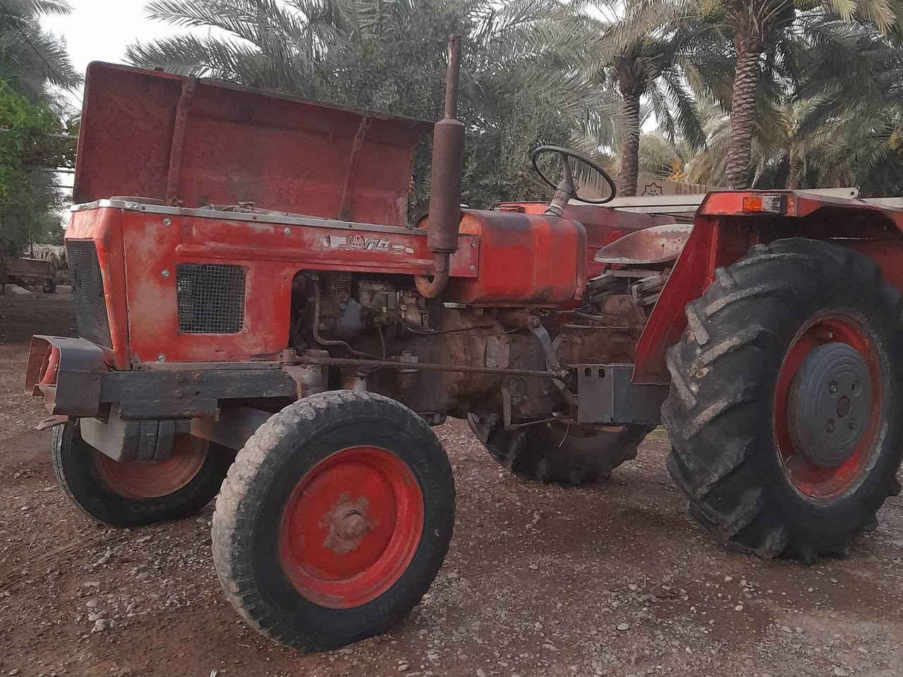 للبيع عنتر موديل ٩٠ كتاب شركه كير محرك جهاز رفع اكسن مكفول العنوان بغداد الطارميه الهاتف ***********كورك ***********
