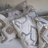 كوشات عدد 4 نوع بوهيمي  السعر 30 الف يوجد توصيل لكافة مناطق العراق ب 5...