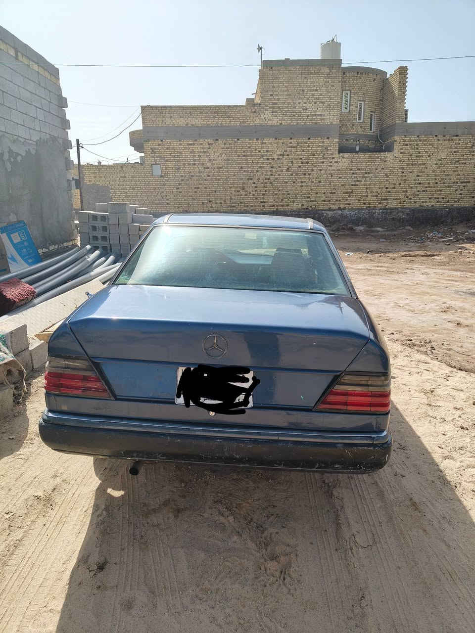 دب موديل 90 مكينه وكير حاويه رقم ذي قار سياره جاهزه سنويه لل 2028 
السعر 38 
للاستفسار الاتصال على الرقم ***********
