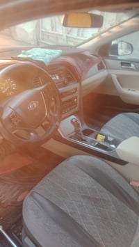 شباب للبيع هونداي سوناتا 2016 جديده كفاله من صبغ وتبديل من دعاميه للدع...