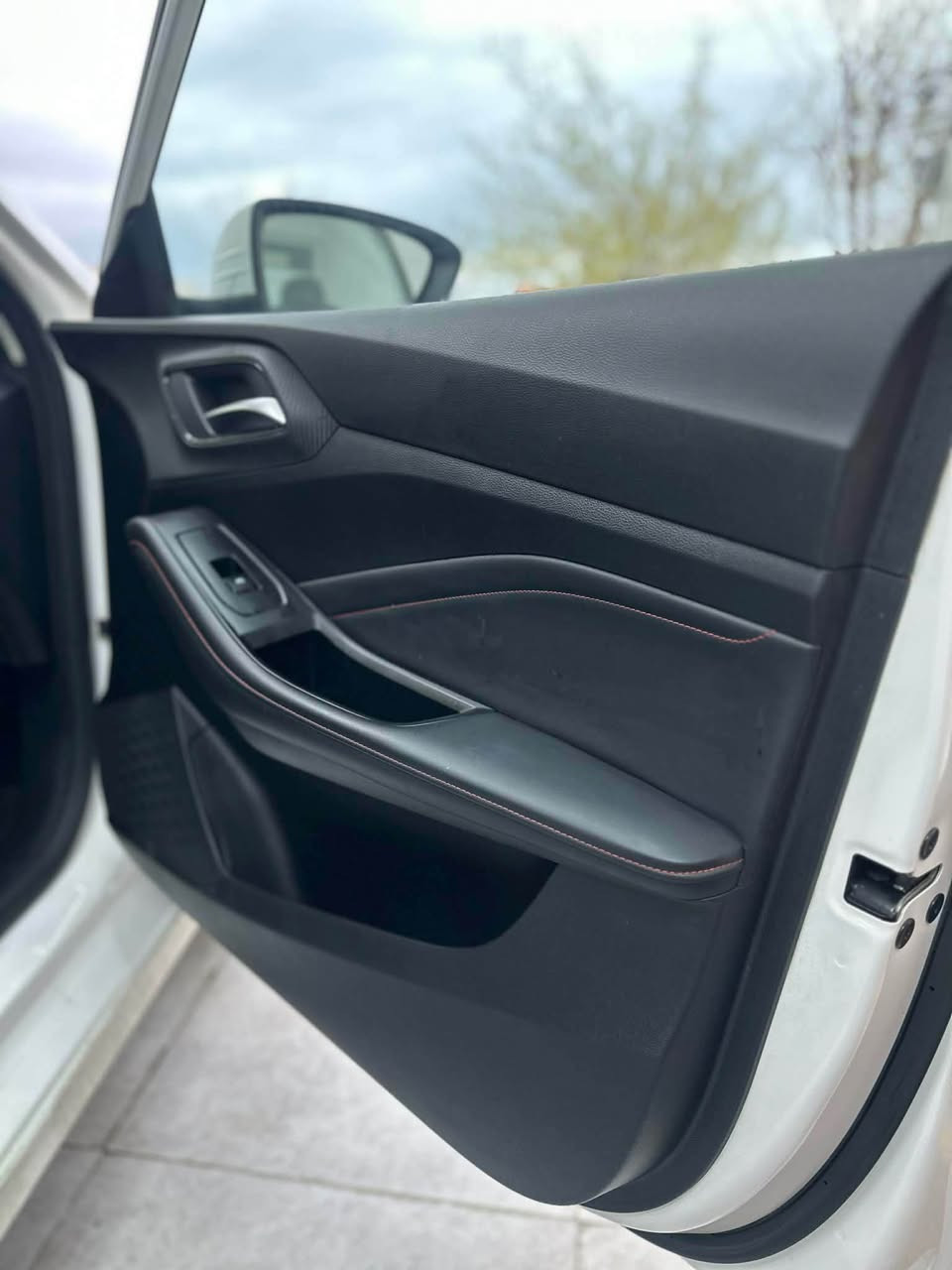 ئێمجی جیتی
مۆدێل ٢٠٢٥
گێڕ عادی
ڕەنگی سپی بەفری
٢٦ هەزار کم ڕۆشتووە
نوکە دەرزیش بە شەرت
نرخی تەنها ٩٦ گەڵا و قفڵ 
بێ مەعامەلە 
*********** السليمانية, العراق
