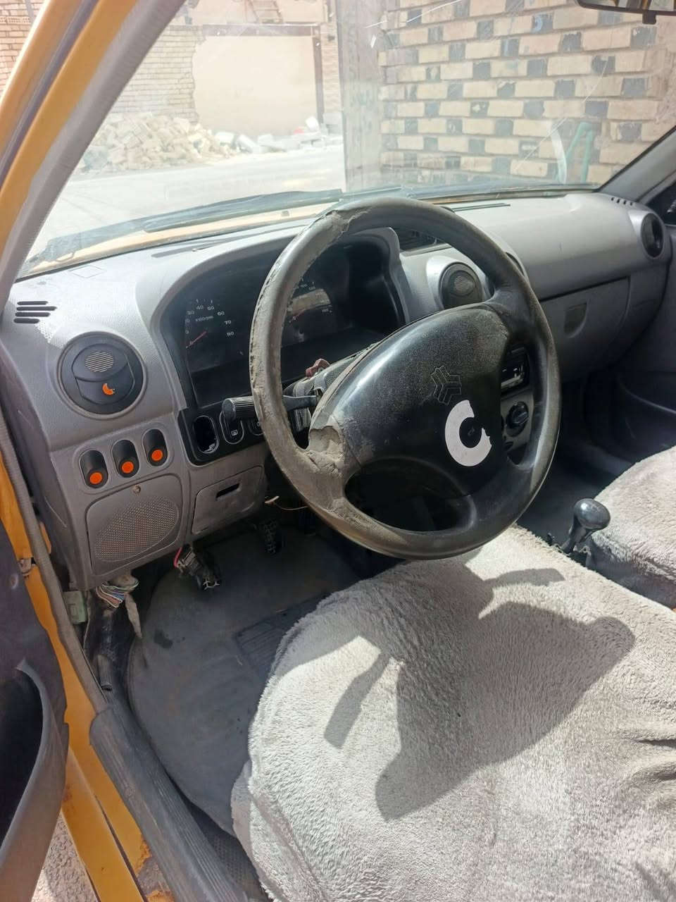 سياره سايبه تشتغل ابيع هلموجود راعيه موجود اتصل على هذا الرقم *********** سعره 10 ورقات
