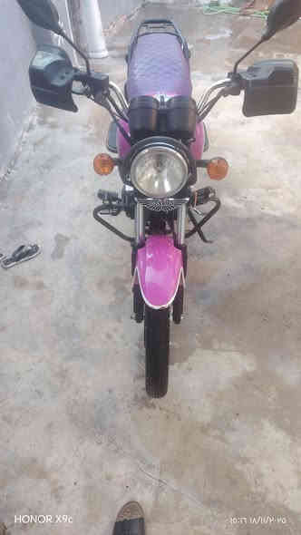 سلام عليكم دراجه دايون موديل 2023 اوراق سحب مكينه 150مامفتوحه ولا محطوط عليه اسبانه مابيها اي نقص السعر مليون و250 وبيه مجال مكان ديالى المقدادية قرب جسر مهروت *********** متواجد على البرامج وعلى الرقم
