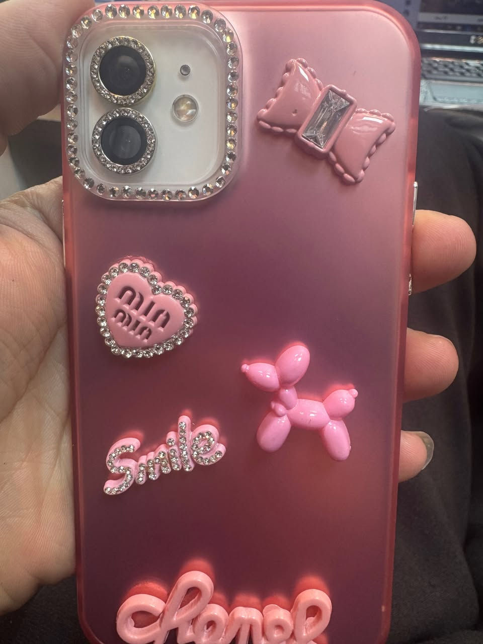 سلام عليكم ايفون 12 عادي ذاكره 64 للبيع نظيف كلش 
مكاني بغداد ***********
