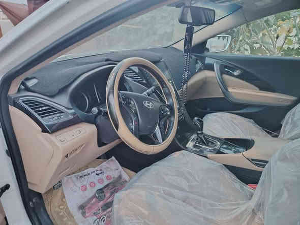 سياره ازيرا 2014 مكفوله عامه وارد خليجي للاستفسار الاتصال على ***********       ١٢٥ قفلها
