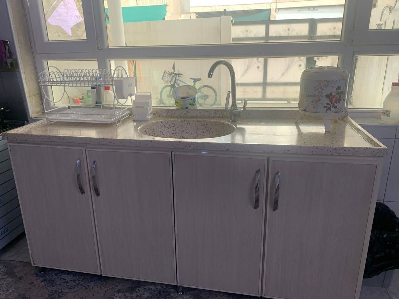 ئەم ئەشیایانە بۆ فرۆشتن زۆر پاک و بەبێ عەیبن هەموویان هی یەک ماڵە لەهەولێرە


**إذا كنت صاحب هذا الإعلان وتريد حذفه لأي سبب، رجاءا أرسل رسالة إلى الدعم الفني**