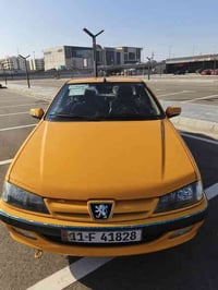 بيجو بارص 2024 ماشيه 38  الف كفاله عامه ما عدا الباب الخلفي عكس السائق...