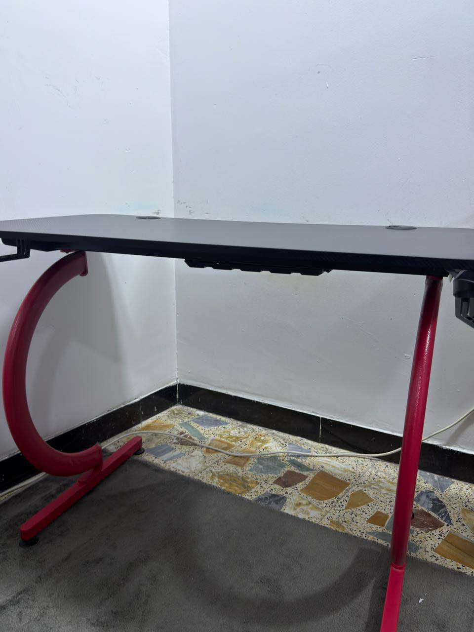 ميز حاسبة تركيب 
طول 120 عرض 60 
استخدام قليل نظافة مثل مموضح بلصور 
سعر 85 الف
شراي ماوكف ويا 
بغداد الاعظمية بغداد, العراق


**إذا كنت صاحب هذا الإعلان وتريد حذفه لأي سبب، رجاءا أرسل رسالة إلى الدعم الفني**