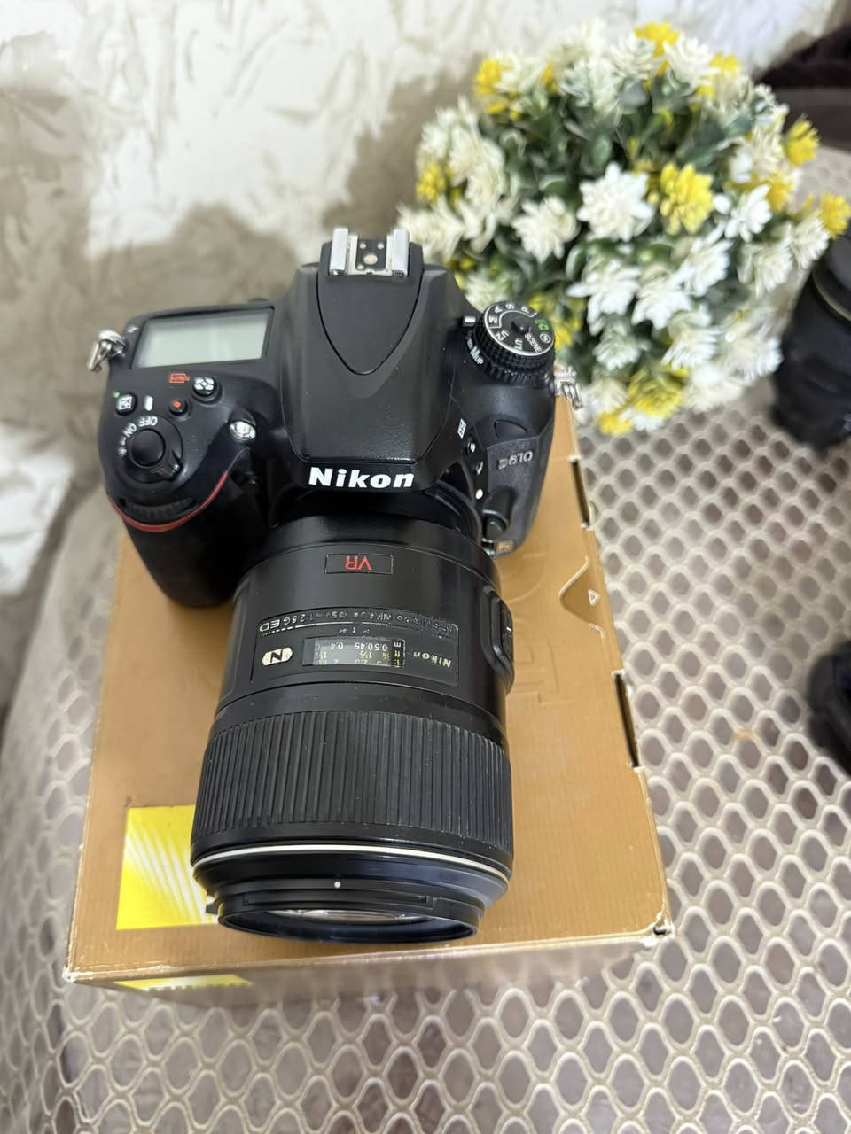 كاميرا نيكون 610 فول فريم مع عدسه ماكرو 105 
نظافه 95 % 
مستخدم نظيف 
السعر مليون و400 الف 
للاستفسار  مراسلة الصفحه او الاتصال على الرقم 
***********
توصيل متوفر الى جميع المحافظات
