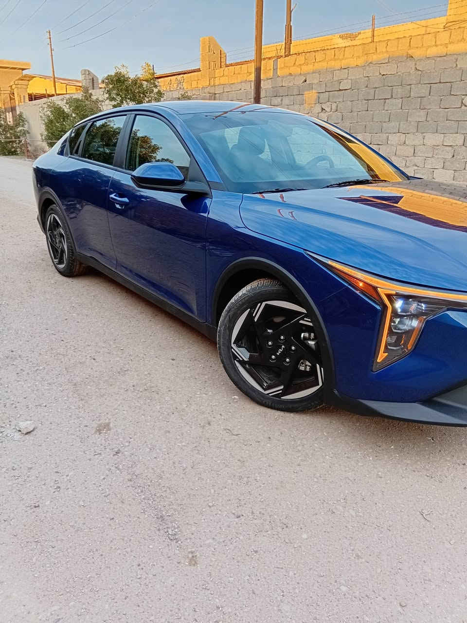 كيا 2025K4 فئه Ex زيرو بحاله شركه
ماشيه الف بدون ارباك 
صبغ جامرلوغ خلفي فقط 
حادثه تخريب القطعه مال جامرلوغ نفسيته رجعت 
وموضح الضرر بل صور
دخول جديد رقم بغداد بسمي 
المواصفات فول عدا فتحة 

محرك 2000 دوش المرغوب 

بصمه /بصمه ابواب / شاشه متصله / كيجات اكترونيه / تبريد لمس بشاشه / سايد بريك بصمه / اوتو هولد / مانع نزلاق / داخل لونين / شاحن وايرليس/ شاشه كار بلي / لايت 3 عدسات بلادي/ جنطه ذكيه / تحكم كشنات / نقطه عمياء / تحديد مسار / سياقه ذاتيه / ردارت محطيه / توقف ذاتي / ويل كروم 17/ نظام ترحيب / تشغيل عن بعد                                                                                                        السعر ١٨٣ وبيه مجال 
***********
