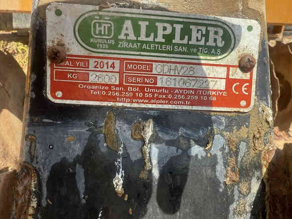 دسك البير 28صاج باب الاول موديل 14مكفول من الحيم السعر11مليون وبيه مجال قليل المكان العماره للاستفسار اتصال ع رقم ***********
