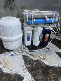 فلتر امريكي اخوجديد ستعمال شي قليل  تصل على الرقم 07803659252