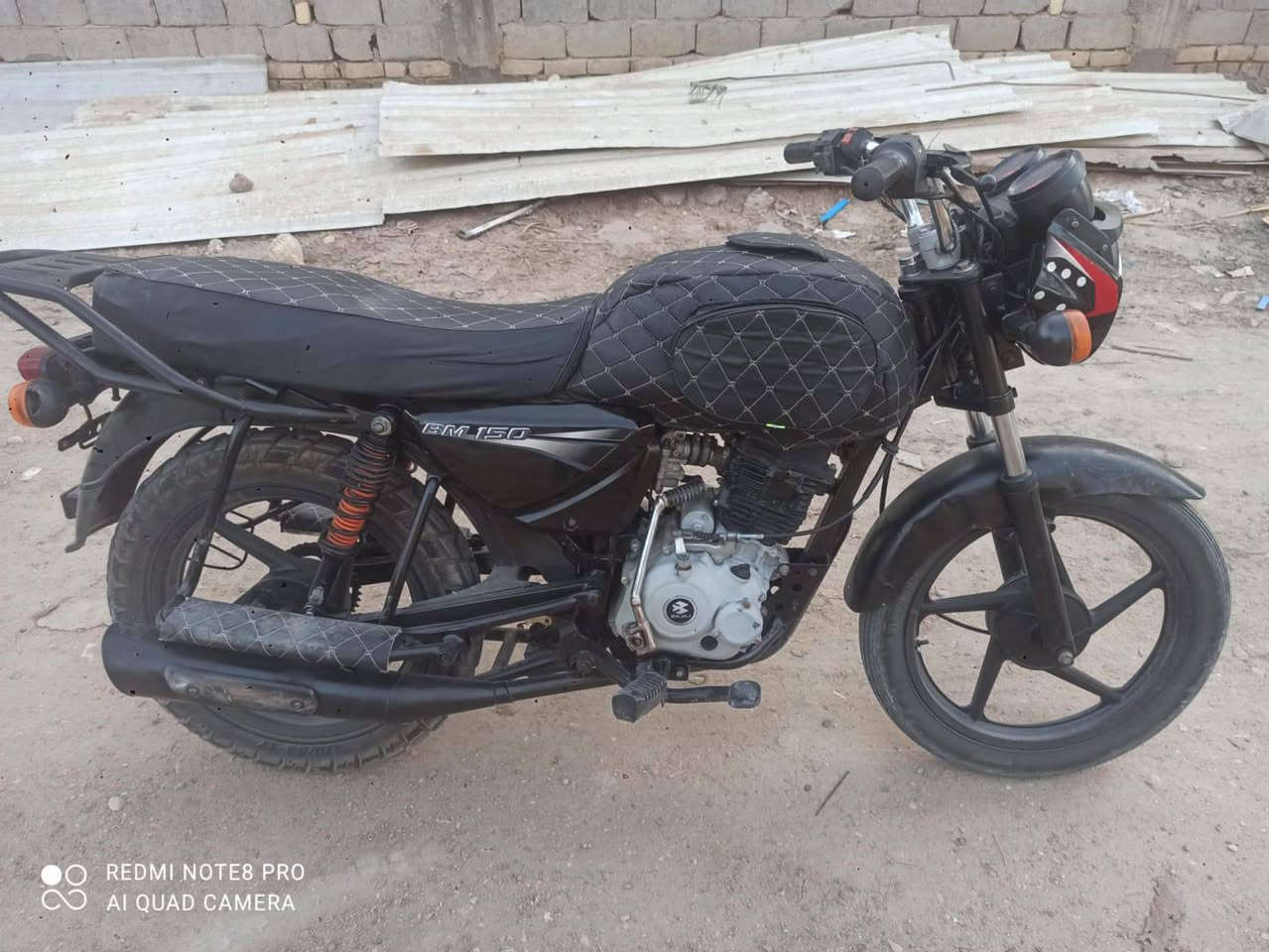 سلام عليكم للبيع بوكسر ٢٠٢٠ اوراق اصولي. السعر 650 وبيها مجال بسيط
***********
