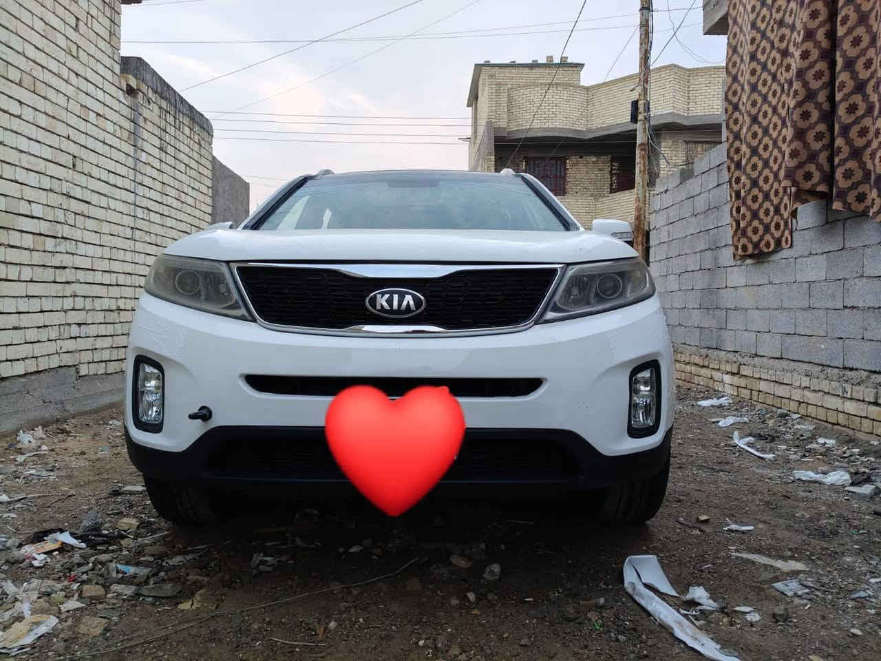 سورنتو 15 خليجي كويتي فول لخير بيها صبغ بنيد وجاملغ وتكمه صفحت اليمنه سعر 140 شراي يتصل وذا اكو مراوس حسب القناعه (*********** بسمي تحويل ثاني يوم
