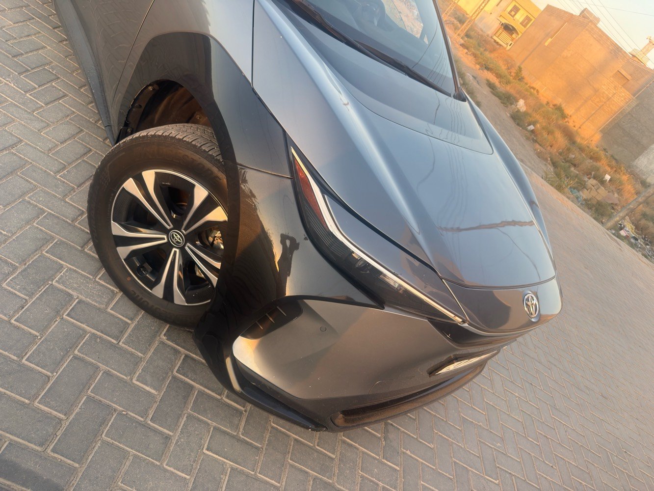 � للبيع Toyota bZ4X XLE AWD موديل2025🚗رقم بغداد بسمي

سيارة كهربائية بالكامل، وارد امريكي، بحالة ممتازة جداً ومواصفات مميزة.



✅ موديل 2025



✅ فئة XLE



✅ دفع رباعي AWD



✅ فتحة سقف بانورامية



✅ محركان كهربائيان بقوة 214 حصان



✅ بطارية عالية الكفاءة ومدى قيادة ممتاز



✅ شحن سريع DC وشحن منزلي AC



✅ شاشة كبيرة متعددة الوظائف



✅ Apple CarPlay و Android Auto



✅ كاميرا خلفية



✅ حساسات أمامية وخلفية



✅ تشغيل بصمة ودخول ذكي Smart Key



✅ مثبت سرعة راداري



✅ نظام المحافظة على المسار



✅ نظام التحذير من الاصطدام الأمامي



✅ مراقبة النقطة العمياء



✅ إضاءة LED كاملة



✅ مكيف أوتوماتيك



✅ وسائد هوائية متعددة



✅ نظام مراقبة ضغط الإطارات



الحادث واضح امامكم مرفق سونار 



 



ماشية 8 الف مايل



مكان السيارة سامراء 



السعر178 ورقة وبيها مجال 



 للاتصال : ***********