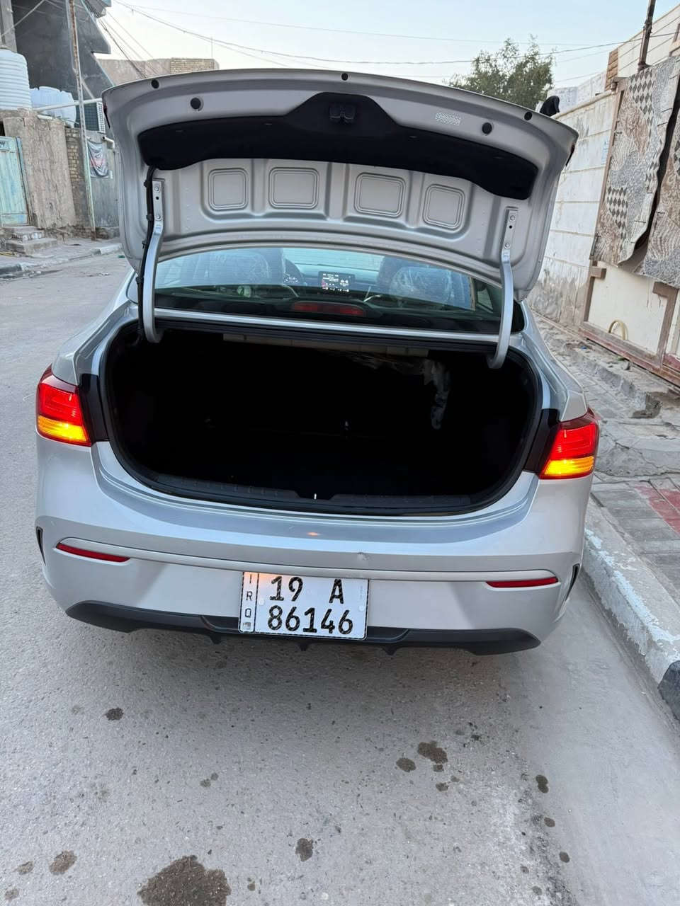 السلام عليكم
كيا ريو 2023
سياره جديده اخت الزيرو 
محرك 1600دوش دبل نوزل 
رقم كربلاء بأسمي تحويل ثاني يوم 
سياره جديده ضرره جاملغ امامي وراجع ع بارد بدون قطره صبغ صور حادث مالت امريكا موضح بلمنشور 
مكان كربلاء 
السعر 125وبيه مجال بسيط وماكو هيج سعر بنسبه نضافته وضربتها 
***********
