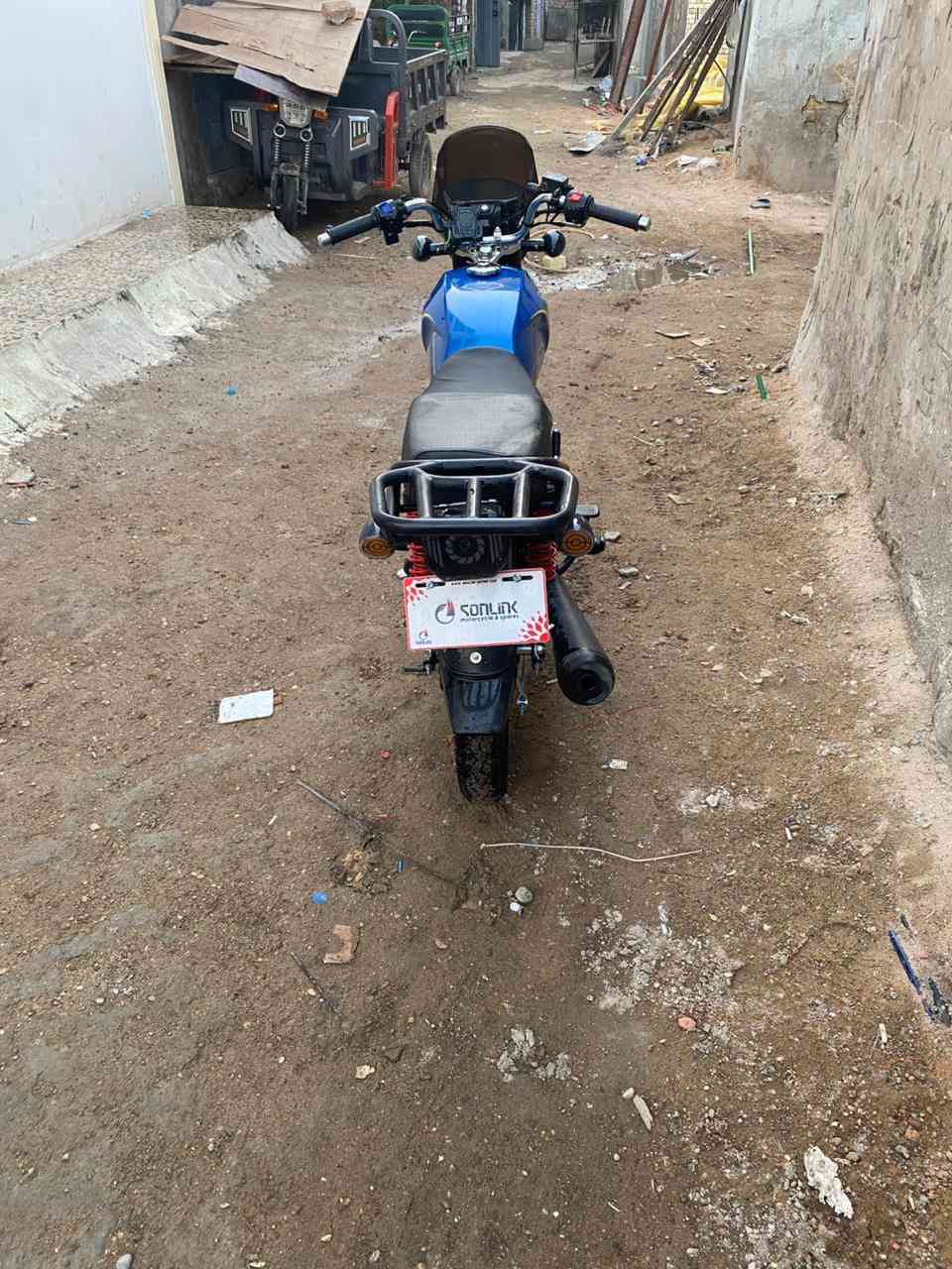 السلام عليكم دراجه ايراني موديل ٢٠٢٥ الدراجه نازله من الرمبه اقل الشهر مكفوله كفاله عامه وبيها اوراق المعرض استنساخ واكفلها من السرقه هم الدراجه نضيفه ومابيها اي عيب ولا اي غلط مكينه ٢٠٠ وسرعه ١٦٠ نكره سلف بأي وقت وكلشي ممصلح بيها بعدها ع حطتها سعرها ٨٥٠ وبيها مجال حك الجيه مكاني بغداد باب المعظم ورقمي ***********
