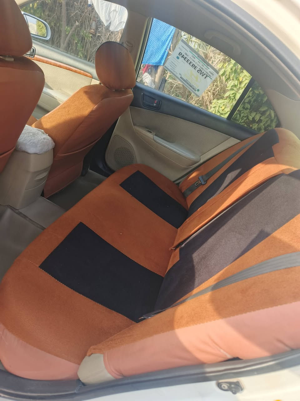 السلام عليكم
هيونداي سوناتا رقم بغداد وارد خليجي 2009 
لون ابيض محرك 2400 المرغوب 
تبريد ثلج ❄ مكان بغداد التاجي 
سعر (120)  وبيهة مجال قليل
رقم صاحب السياره 
(***********) بي وتساب
