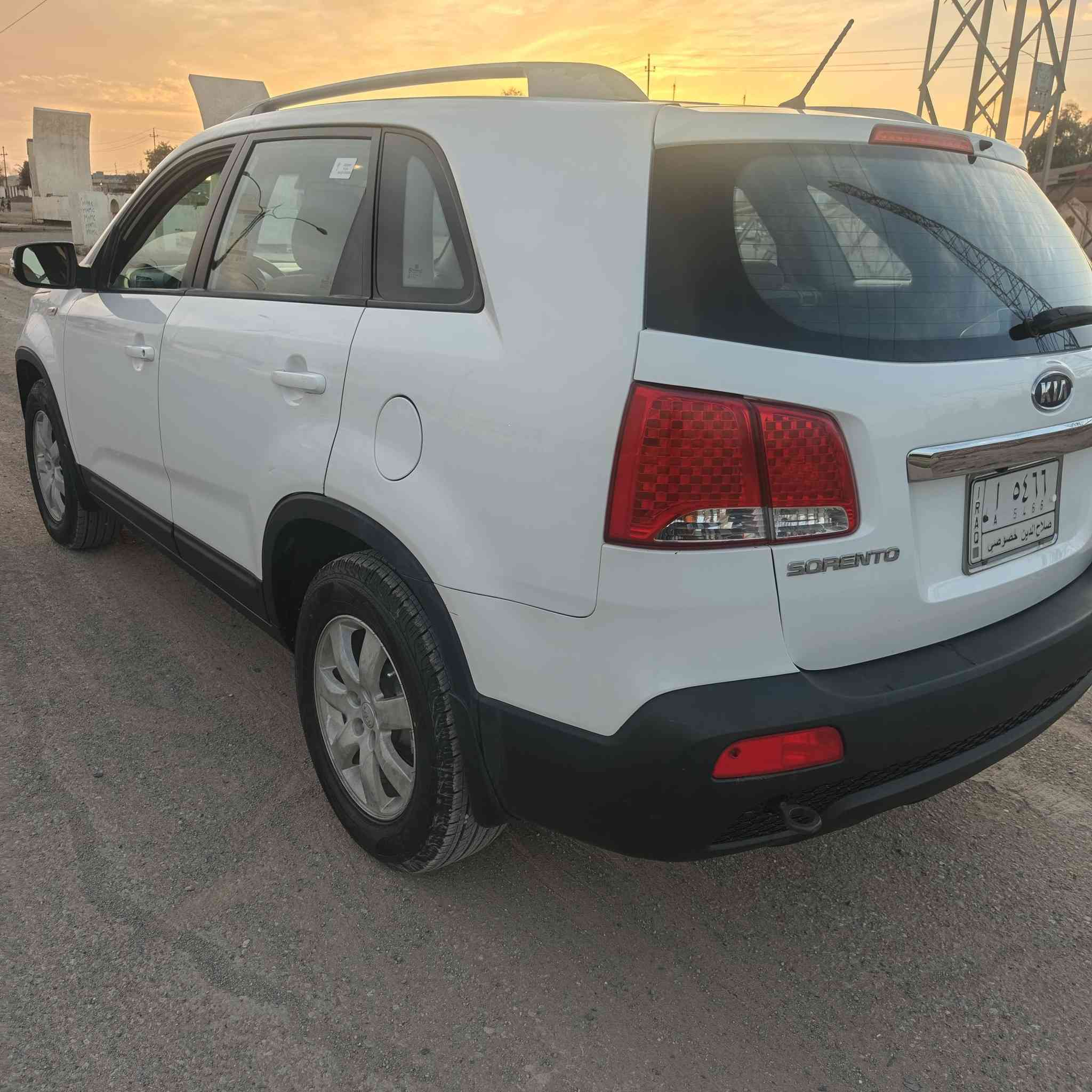 سلام عليكم  ، للبيع او مراوس
سيرنتو موديل ١٣ خليجي مكانها تكريت السعر مناسب ١٣٥ 
اتصل ***********
