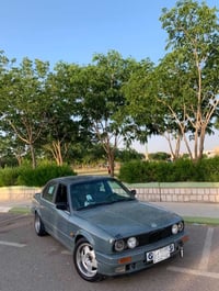 BMW زەعرا  مۆدێل. ١٩٩١  مەکینە ٥٢٥. فەل  قفڵ ئەکسل بیلاد  کوشن و جام ک...