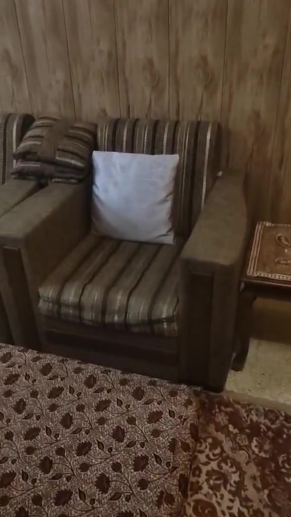 تخم للبيع كلش جديد ونضيف يجي 10 مقاعد مكانه اربيل تواصل خاص


**إذا كنت صاحب هذا الإعلان وتريد حذفه لأي سبب، رجاءا أرسل رسالة إلى الدعم الفني**