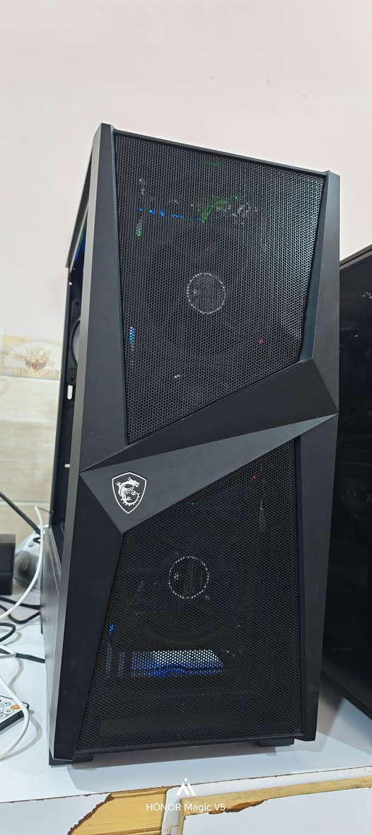 مباع مباع مباع شباب انباعن

السلام عليكم

i5 - 10400F

2060 super galax

32gb ddr4 3200MT/s

B460M Ds3H

512gb SSD LEXAR 

1TB HDD Toshiba 

Reddragon Aircooler 

6 fan

Fan hub

Msi Mag Forge 100R Case 

المعالج مبدلة معجون  MX-4 بيدي وراح اخلي الصور

الكارت مبدلة الثرمل بادز ل coolermaster و المعجون مخلي باد حراري PTM 7950 أفضل تبريد ممكن تستعملة لاي كارت كان و غالي

حتى البور فاتحة و منظفة

وماكو جزء بالكيس ما مفتوح و منظف

الكيس نظيف جدا وانا جدا معتني بي وراح اخلي صور 

عليه وندوز 11 برو بس ما مفعلة 

منصب عليه اخر بايوس و اخر تحديث كارت و مخلي صور للحرارة 

وطبعا الحرارة راح تكون اقل اذا ترفع سرعة المراوح وتسد الجامة انا جنت مخلي مراوح 50% و جامة مفتوحة وسويت فحص

السعر 600 اذا السعر غالي يا ريت واحد يبلغني وانا اشوف شگد انزل واذا مناسب فگلي مناسب 

شاشة Acer 165hz 

1920×1080p

السعر 125

توصيل متوفر بشرط وسيط ادمن او شخص ثقة من داخل الگروب

ما ادز توصيل بدون وسيط ادمن

للتواصل خاص ، مكاني محافظة المثنى


**إذا كنت صاحب هذا الإعلان وتريد حذفه لأي سبب، رجاءا أرسل رسالة إلى الدعم الفني**