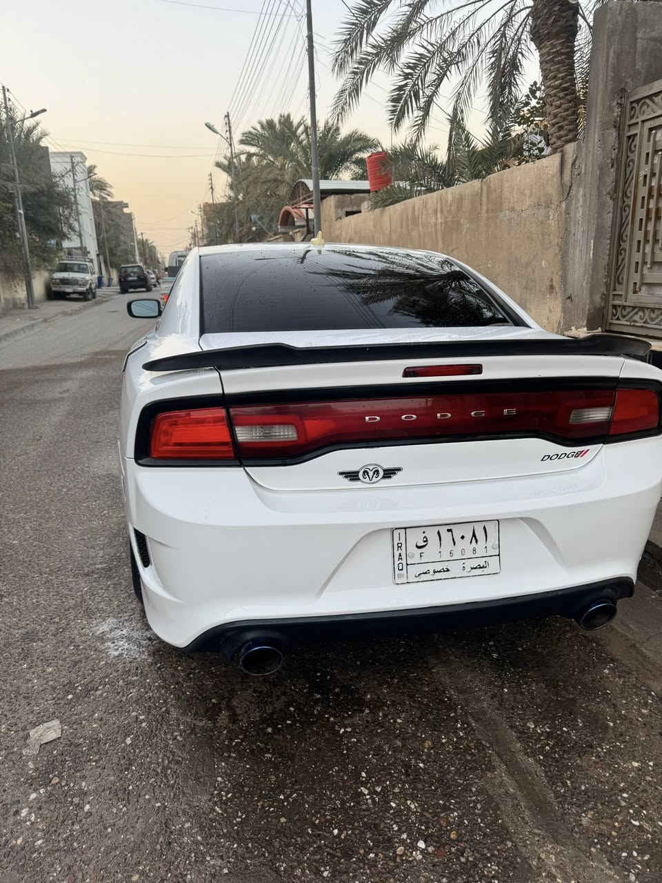 سلام عليكم 
چارجر ٢٠١١ شاشه كبيره كير كصبه تبريد ثلج رقم بصره تحويل 
كفاله عامه ماعده جاملغ امامي فقط 
البصره حي الخليج 
***********  سعرها ١٣٢
