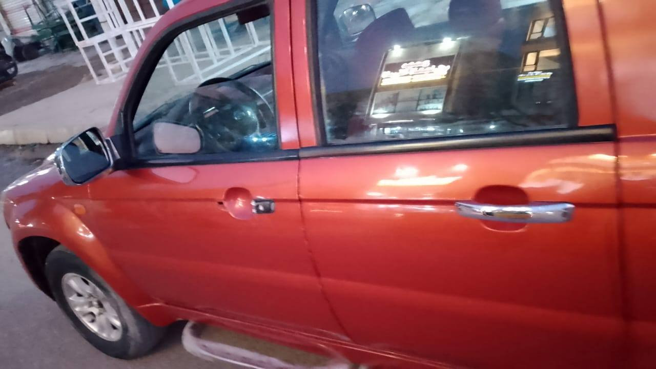 السلام عليكم..
بيكم سكاي ٢٠١٣ رقم بغداد انكليزي. بأسمه مصبوغة عام للجمالية وتعرف هذا اللون يجرد. ف مصبوغة. للبيع فقط.
السيارة موجودة بعقوبة. للاستفسار الاتصال على الرقم صاحب السيارة ***********.
السعر ٥٥ورقة 
اني مكلف بالنشر
