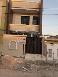 دار للبيع مساحة ١٠٠ متر حي البساتين حي السلام البيت طابقين يحتوي على 3...