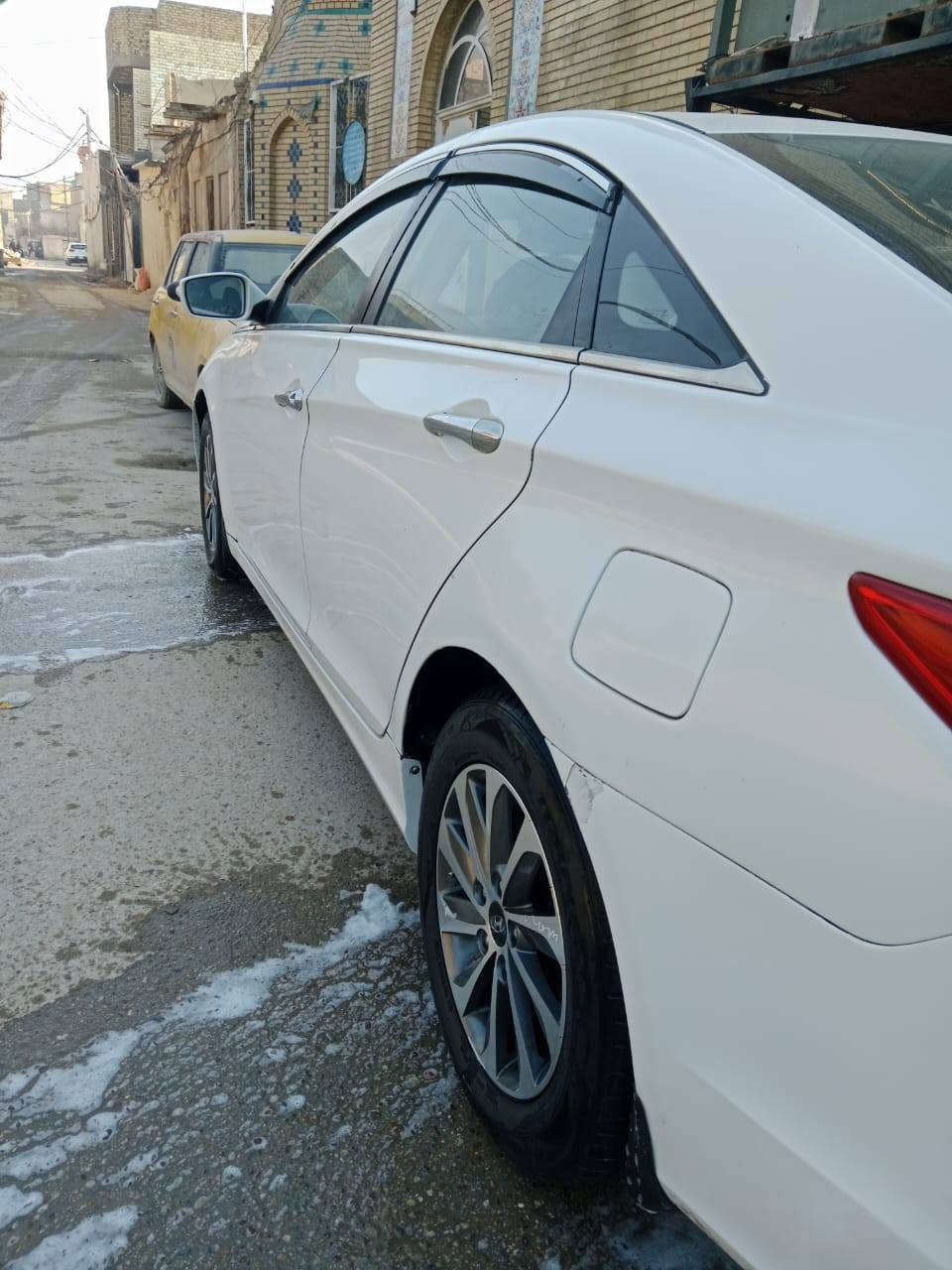 ا
سلام عليكم سوناتا 11 خليجي رقم بابل مصبوغه حزام بيه 5 قطع بدون حادث وبدون معجون السياره على وضع الشركه وبيه سوناره السعر 95وبيه مجال السياره جاهزه حداديه كير مكينه تبريد كله شغال ومكفول مكان السياره بابل***********
