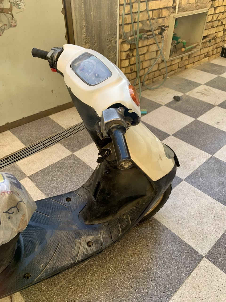 منغولي ٦٠ دراجه نضيفه كهربائيات شغاله اشاير سلف شغال هندر نص نكرة دراجه نهضه قويه ومعدل قوي مكينه ناعمه كلش صوت ماكو مجفته مرة وحدة وما بيها اي شي نقصها باتري فقط سعر٢٥٠ مكاني ناصريه مركز سومر ***********
