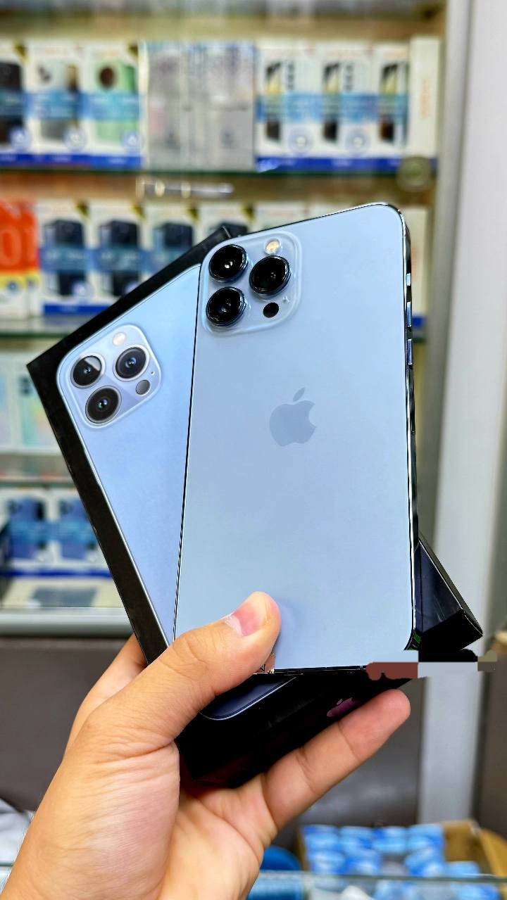 للبيع  اي فون ١٣ برو ماكس ٢٥٦ دبل يعني شريحتين بطاريه ٨٤ جهاز نضافة ١٠٠ كفاله عامه شرط وتر بروف مع ضمان فحص حاسبه ملحقات كارتون فقط مالته الاصليه سعر ٧٠٠ قفل قفل تفاصيل مذكوره اتصل *********** عمارة, ميسان
