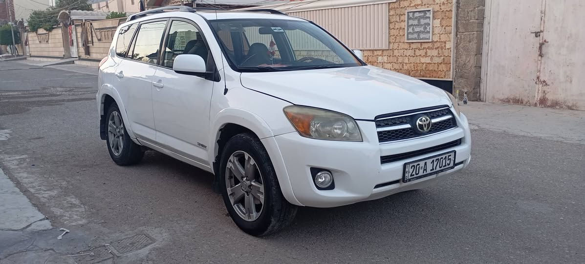 السلام عليكم راف 4 موديل 2008 سبورت محرك العضلات اليابانية 6V
الحجم 3500 cc فتحه خمسه راكب رقم ديالى مشروع وطني تحويل مباشر ضرر من أمريكا فقط جاملغ ايمن واني صبغت ثلاث القطع الاماميه جرد بدون ضربه دكت جاجوك داخل ما بيها سنويه لل2028 ما ساقطه والسعر مناسب جدا بالعافية للياخذها 99 وبيها مجال *********** مكان ديالى المقدادية
