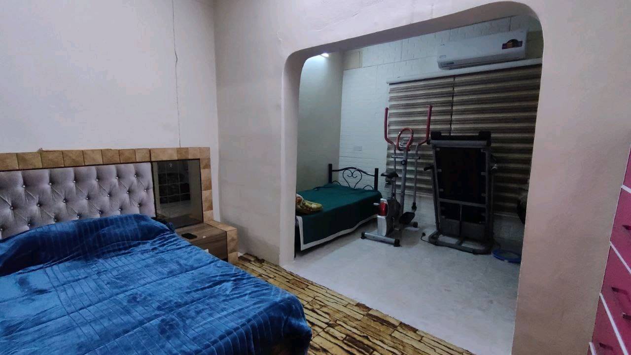 بيت للبيع الموصل حي الاعلام 
بظهر الشارع العام 
204 متر واجهه 12
5 غرف نوم ، محدث طابق ونص 
يمكن فصل الطابقين 
سند جديد