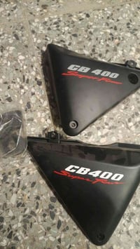 عندي صفاحيات وجوينات مال سيبي جيل اول للبيع بعدهن جدد مو مال تفصيخ تجي...