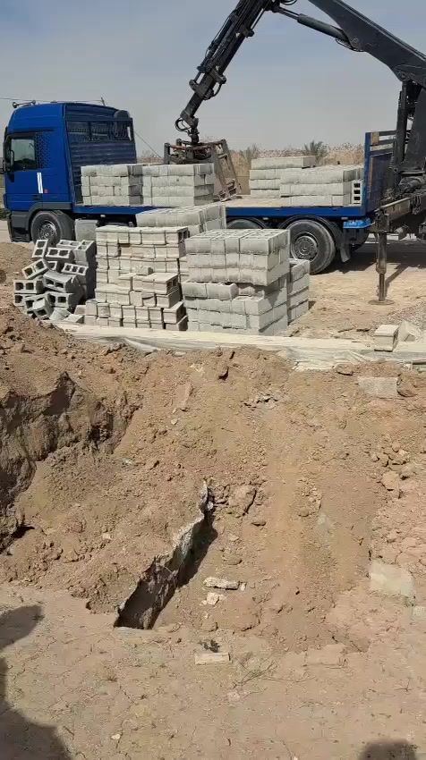 بالقسط والنقد 
عندك دوام وماعندك مجال تبني بيتك احنه موجودين وبأسعار مناسبة وبناء حديث وتصاميم تركيه وبجودة عالية  للاستفسار اكثر الاتصال على الرقم دناه ***********
