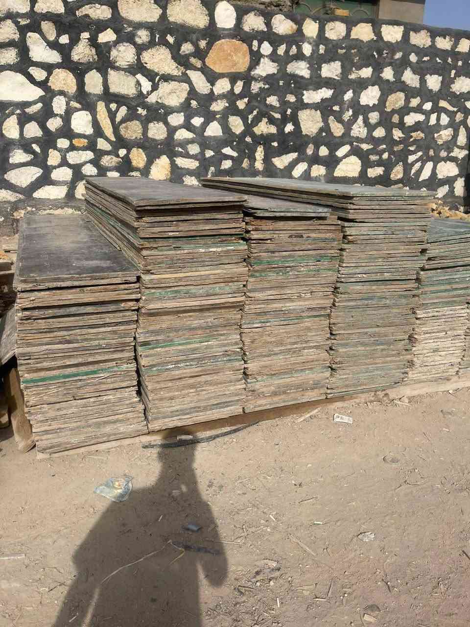 بلايود مفصل على 30و40و50و60و80نضيف العنوان بابل بسعر مناسب ***********
