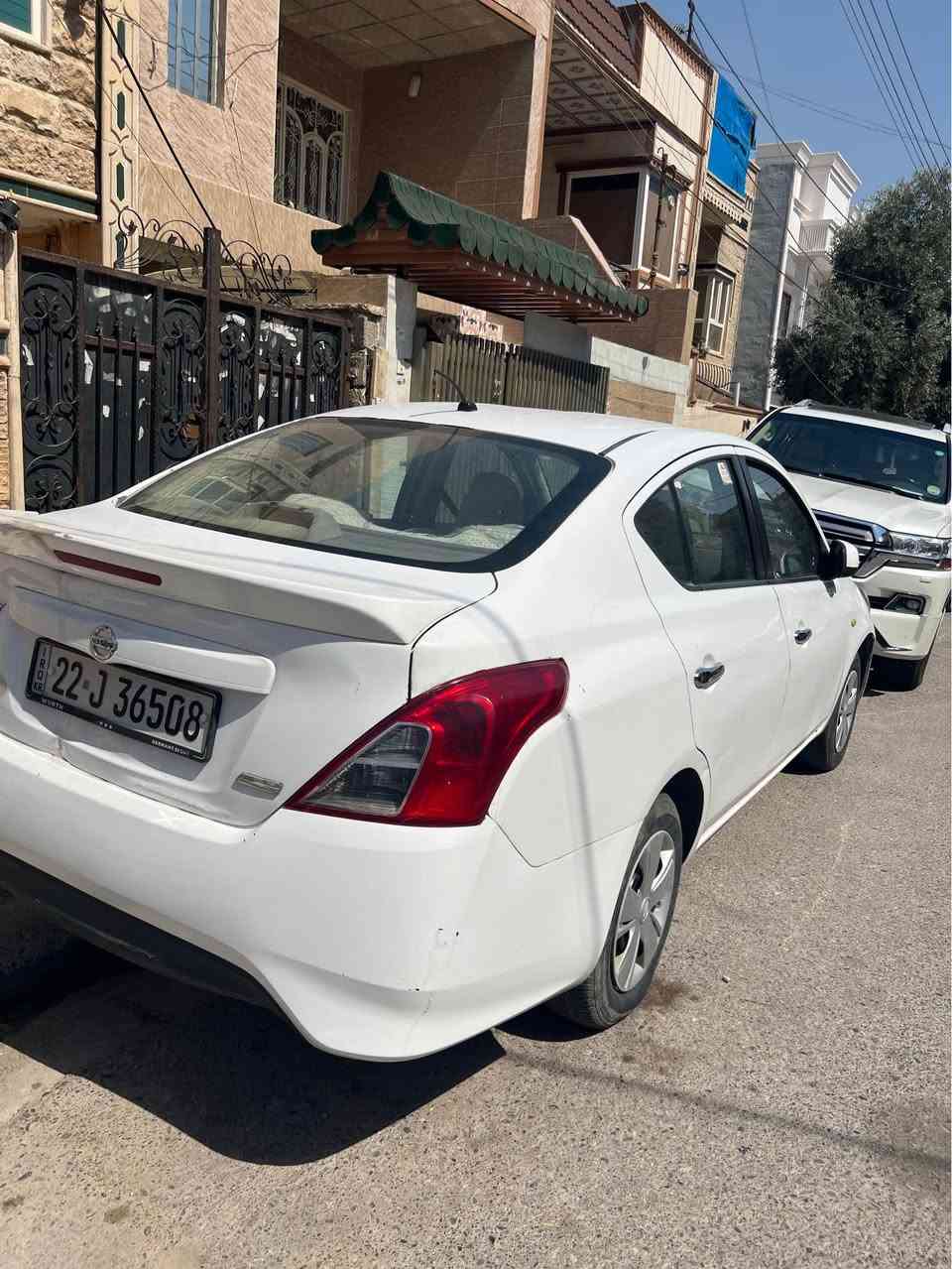 نیسان سنی  2015  گیر وًمە گینە و تبرید بشرط چوارپارچەی بویاغی هەیە  سیارەکی بی کیشەیە و توندو تولە  *********** أربيل, العراق
