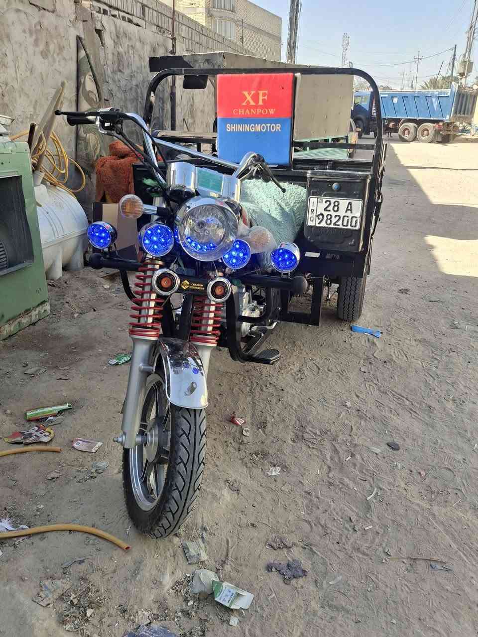 السلام عليكم
ستوته للبيع النجف الاشرف شارع الصب مقابل قريه الغدير 
موديل ٢٣ طالعه  من الوكيل قبل رمضان بيومين  رقم انكليزي بسمي
السعر 3 ملايين و800 وبيها  
للاستفسار اتصل ***********
