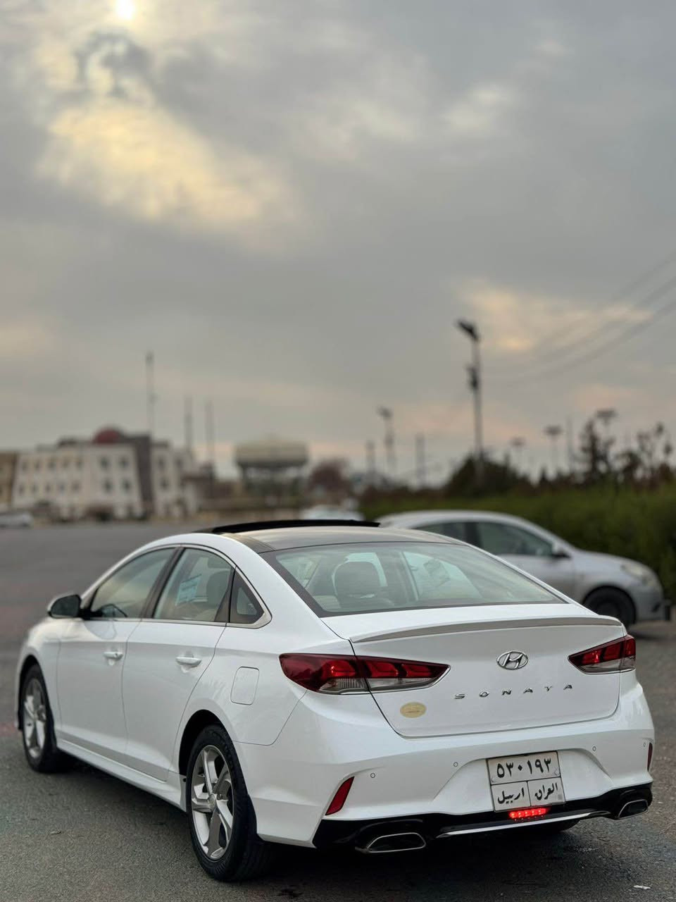 هيؤندا سؤناتا ٢٠١٨ ( خـليـجـي )
وكالت شريكه اربيل
فول مواصفات
٤ سلندر 
ماشى ٤٨كم
 هيؤنداي سؤناتا (موديل :٢٠١٨ )
فوول مواصفات   
بانوراما - كشنات جلد-وايار ليس -مرايات شفت -گير شفت-....
سيارة مكفوله بدون سبوغ
كير و محرك بشرط 
كهربايي كلشى بشرت
 محرك ٢٤٠٠كبير دووش
سياره رقم اربيل - فحص هةزه جديد 
سياره بسمى تحويل و وكاله نفس يوم مباشر
سعر١٨٠$ مجال
 كورك واتساب   *********** أربيل, العراق
