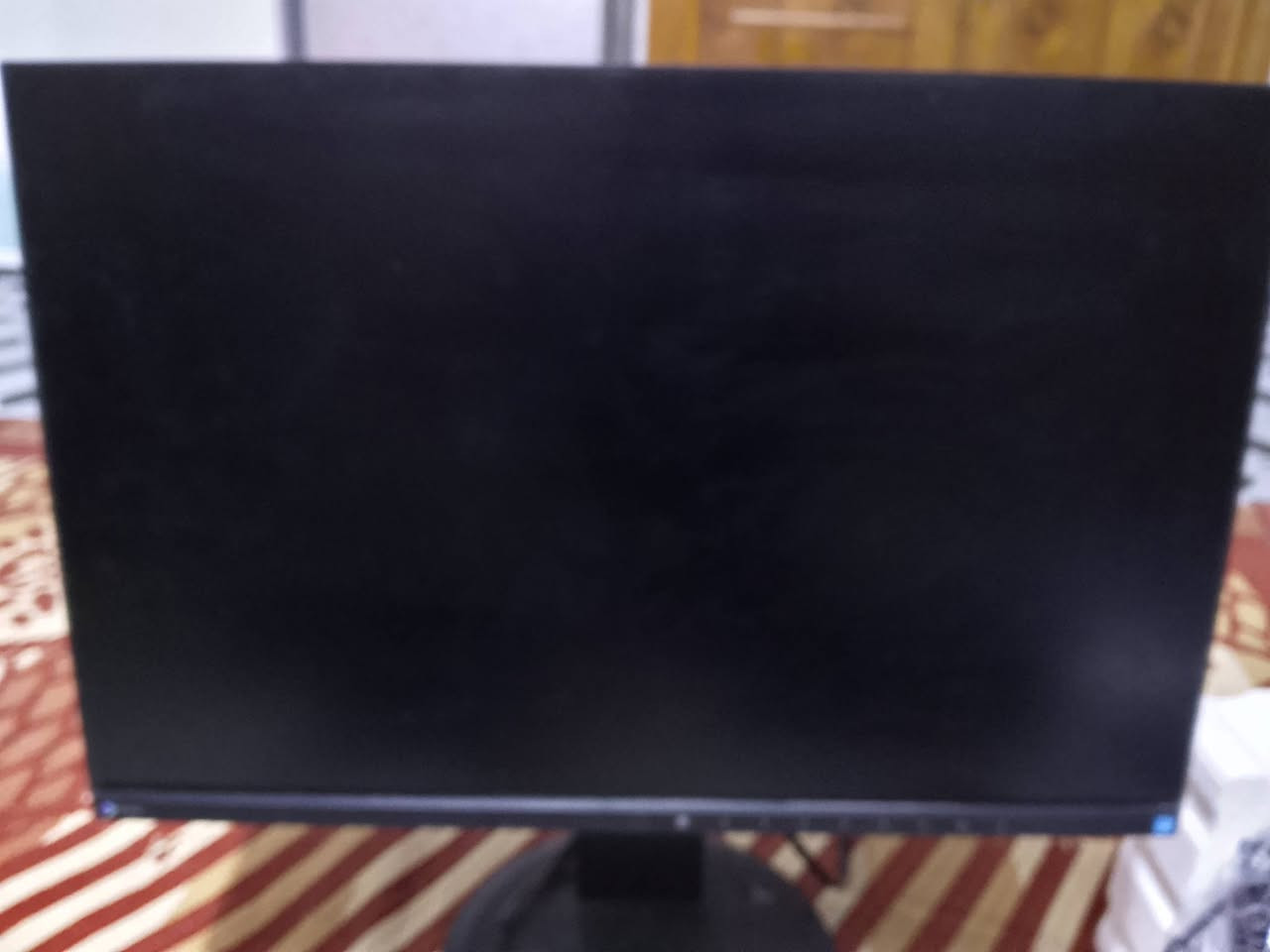 شاشة كيمگ شركة Elzo الشاشة تصعد او تنزل 360 درجه كما موضح بل صور
مواصفات الشاشة:
الماركة: EIZO
الحجم: غالبًا 19 – 22 إنج
النوع: LCD
الدقة: تقريبًا 1280×1024 أو 1680×1050 (حسب الموديل)
المنافذ: VGA / DVI
مناسبة: للكمبيوتر، المكاتب، المراقبة
جودة يابانية معروفة بعمر طويل + تشتغل عله اي شي السعر 200 الف او بيها مجال للطيبين + يوبي اس جديد ما ملعوب بيه وال وصل موجود حسب ما موضح بل صوره صارلي 3 ايام من جبته بعده طك كارتونه السعر 30 بيه مجال قليل / الرقم *********** وتساب العنوان بغداد مدينة الصدر
