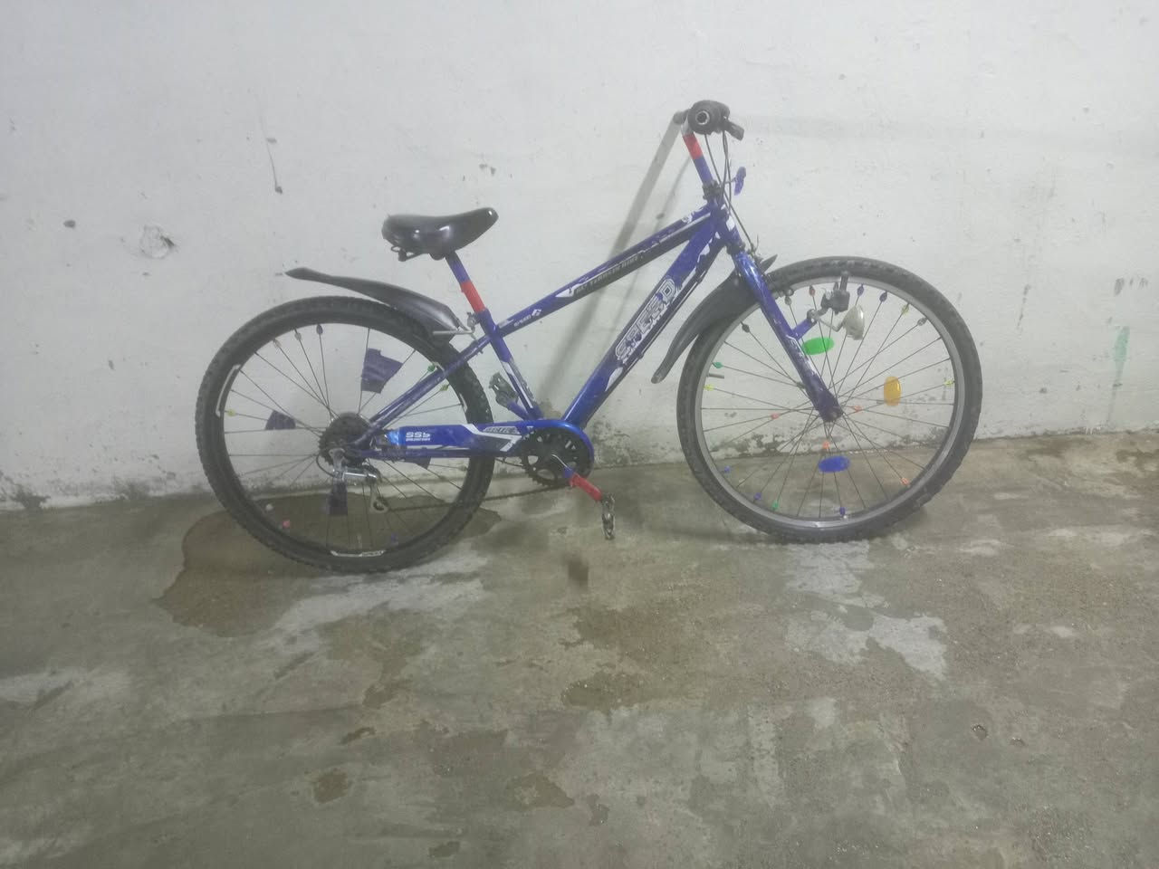 السلام عليكم عندي هذا البيسكل للبيع نضيف بعض  مكان بس مشخط وشري يرسل خاص


**إذا كنت صاحب هذا الإعلان وتريد حذفه لأي سبب، رجاءا أرسل رسالة إلى الدعم الفني**