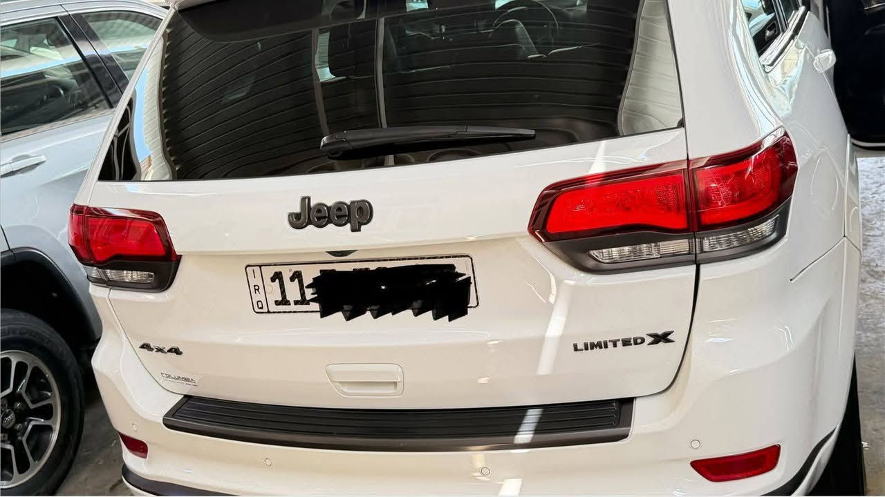 السلام عليكم
جيب x فوووول للاخير ٢٠٢٠ اعلا موصفات بالجيب
السيارة كفاله عامه من صبغ وبارد وشخط ورصعه فقط دعاميه خلفيه راجعه نفسهه
اخوان الجديد والنضيف مبين تعال شوف واقتنع وتدلل
مكان بغداد اليوسفيه معارض اليوسفيه
معرض الراية لتجاره السيارات الحديثه
***********
***********
