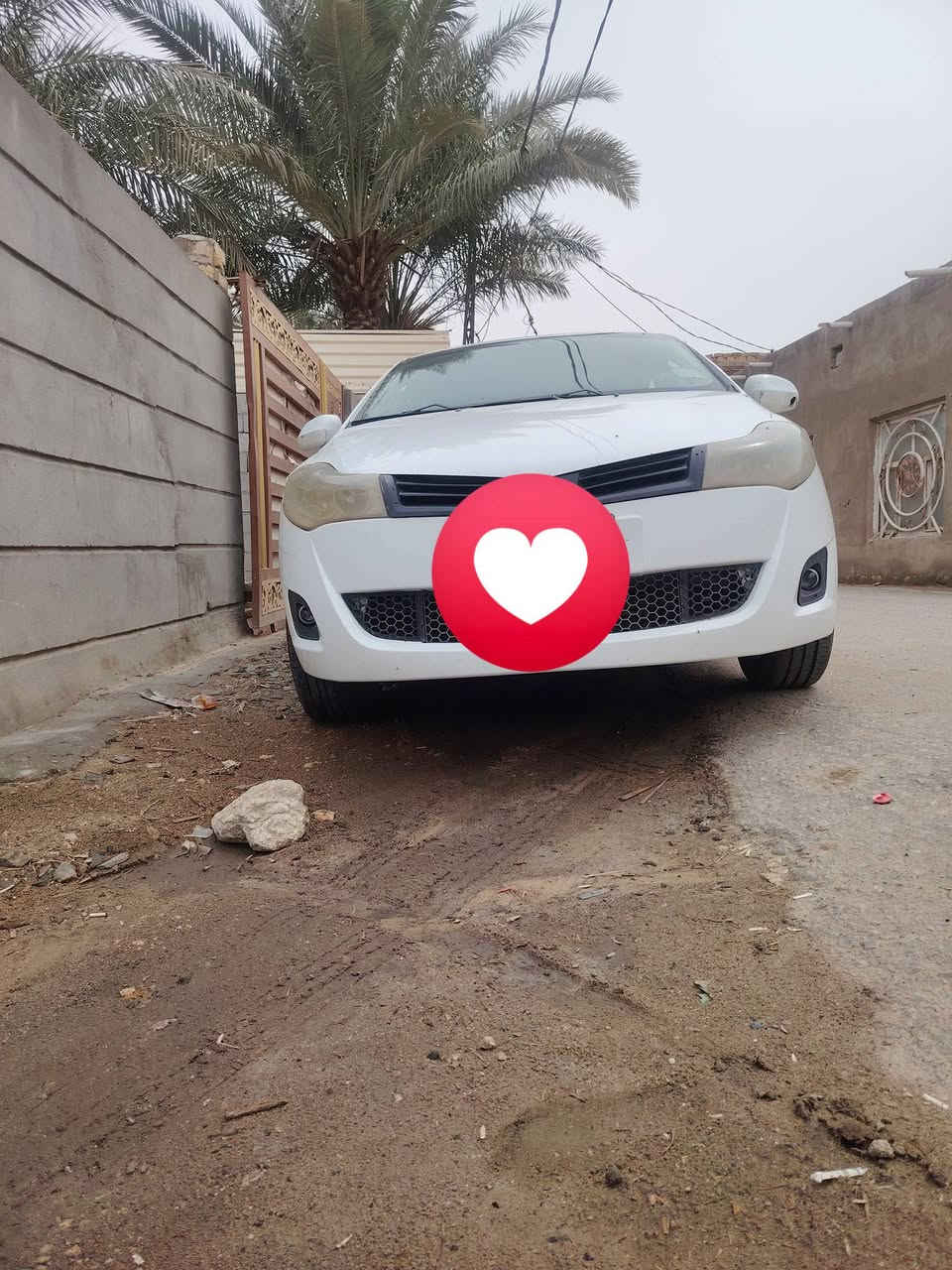 سلام عليكم شيري فلاوين لبيع مديل ١٣ رقم قادسيه سياره مكفوله من مكينه وكير وحداديه وكشر السعر ٤٢وبيهه مجال مكان السياره ديوانيه الشراي يتصل ***********
