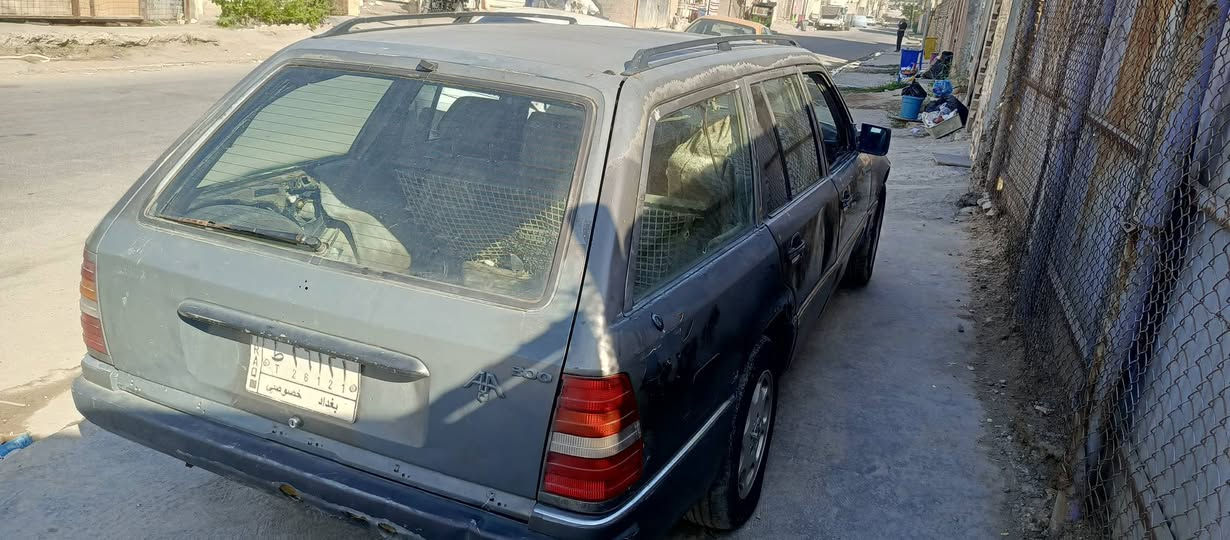 البيع و مراوس مارسيدس ستيشن الموديل 1992 مكينه وكير بطه 300 سعر 40بيه مجال رقم ***********
