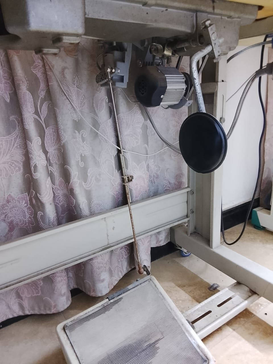 مكينه للبيع نظيفه تخبل السعر ٢٥٠ للاستفسار ‭٠٧٧١ ٧٥٨ ٨٧٩٨‬
