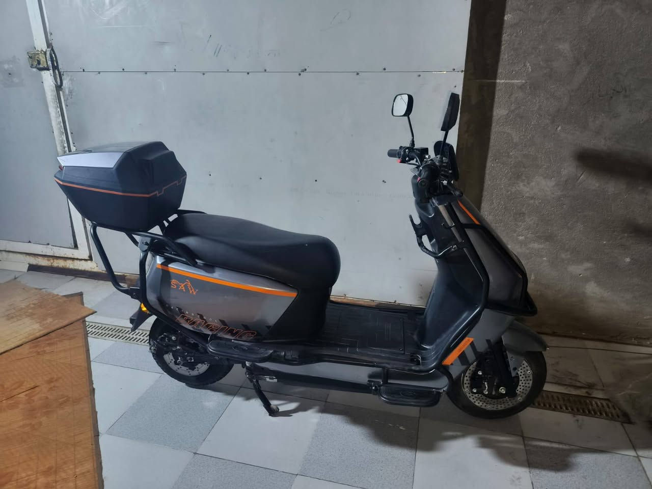 السلام عليكم اخوان دراجة شحن حجم كبير للبيع 
تحتوي على 6 بطاريات كاملة مكملة من جميع النواحي
لايت شاشة اشاير عالي ناصي السعر 900
عنواني ناصرية اسديناوية الرقم ***********
